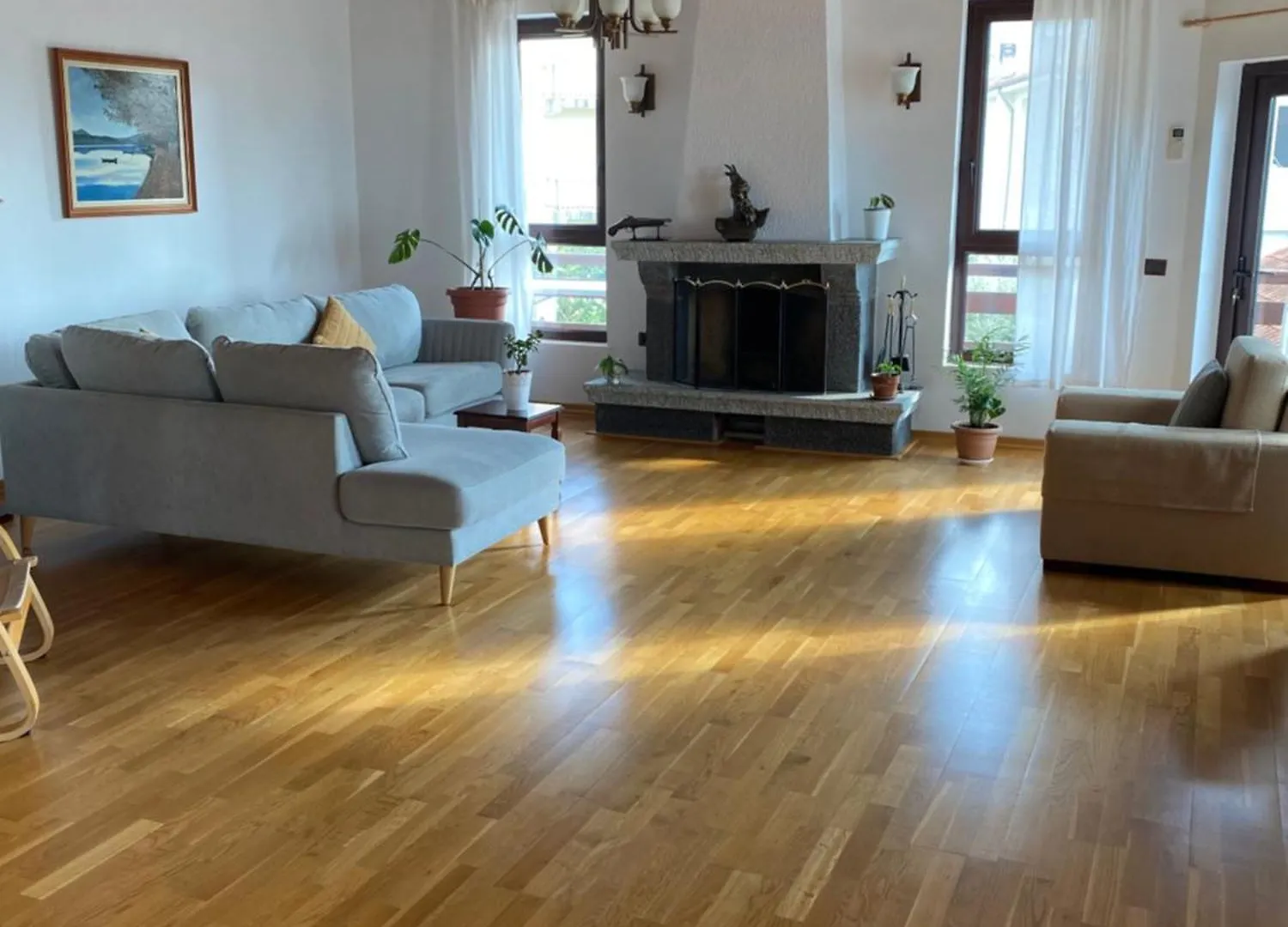 Comfy Spacious Duplex Tirana Apartman