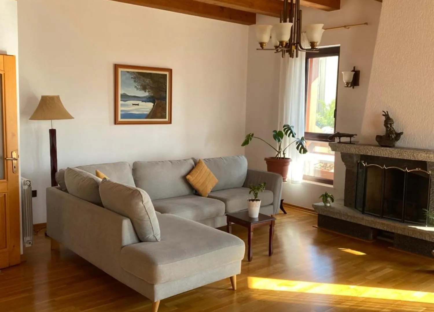Apartman Comfy Spacious Duplex Tirana